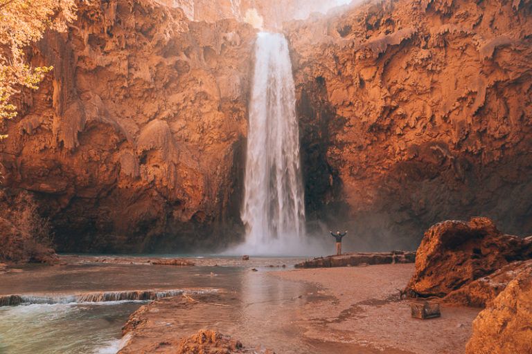 Ultimate Guide On The Mooney Falls Hike