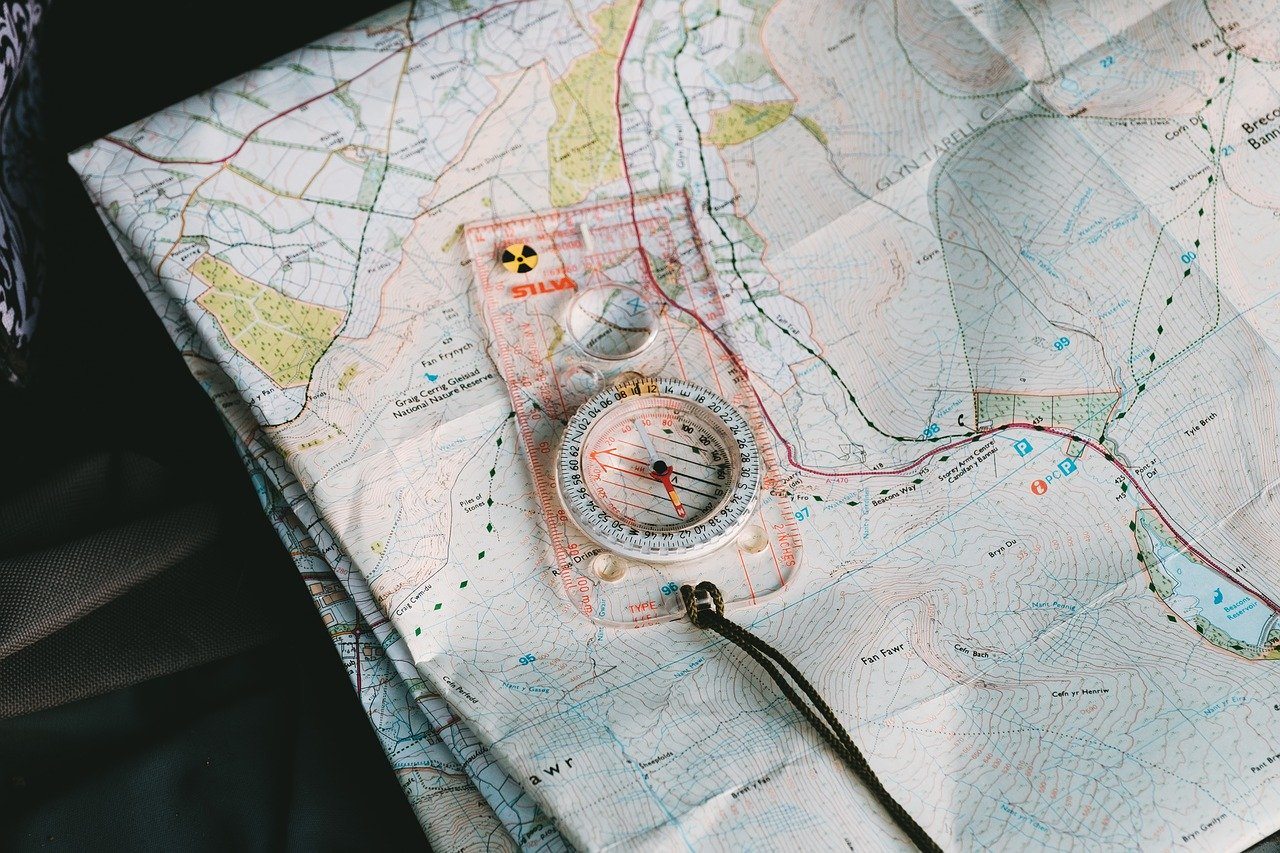 backpacking checklist navigation. Compass and Map