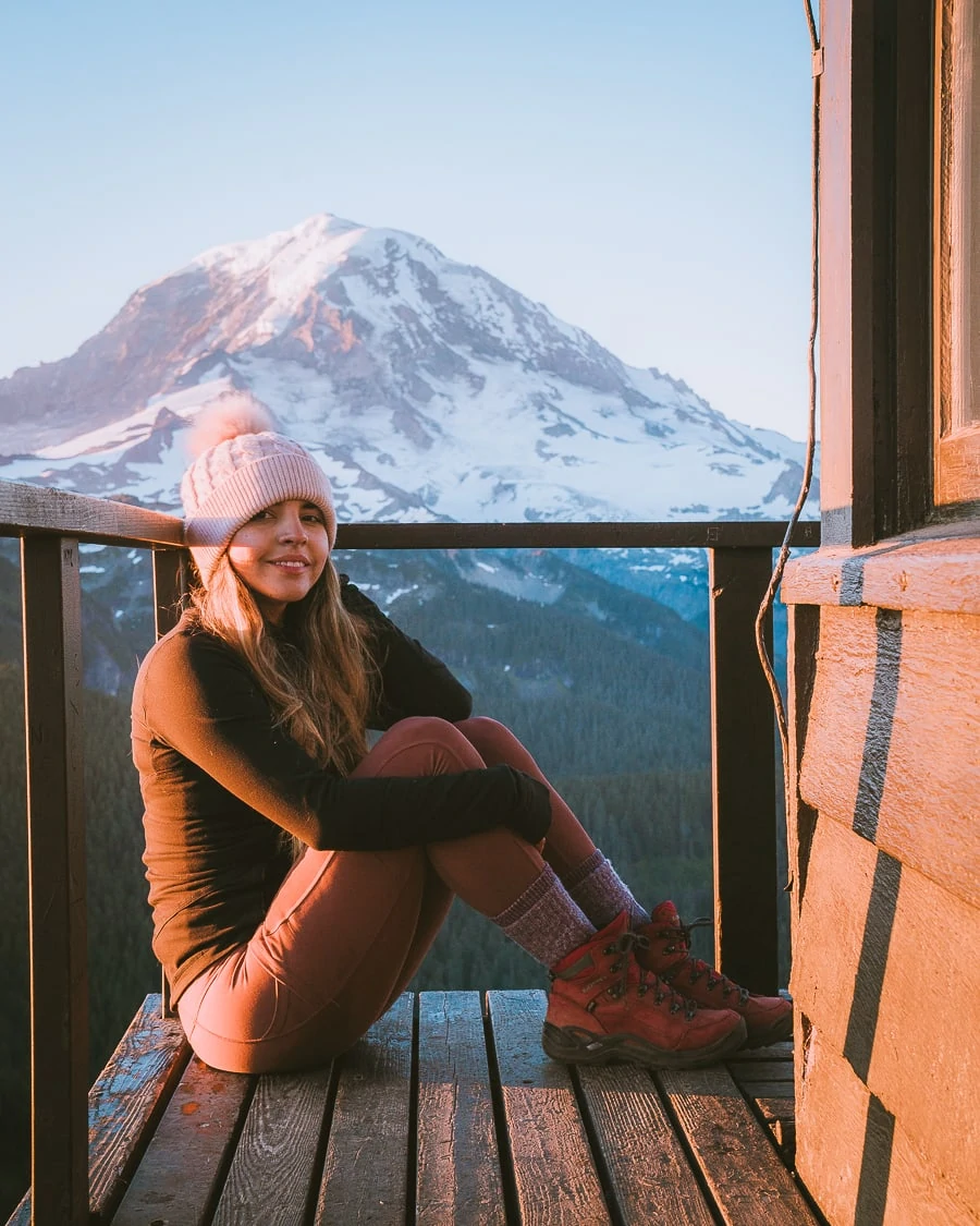 What To Wear Hiking For All Seasons - The Wandering Queen