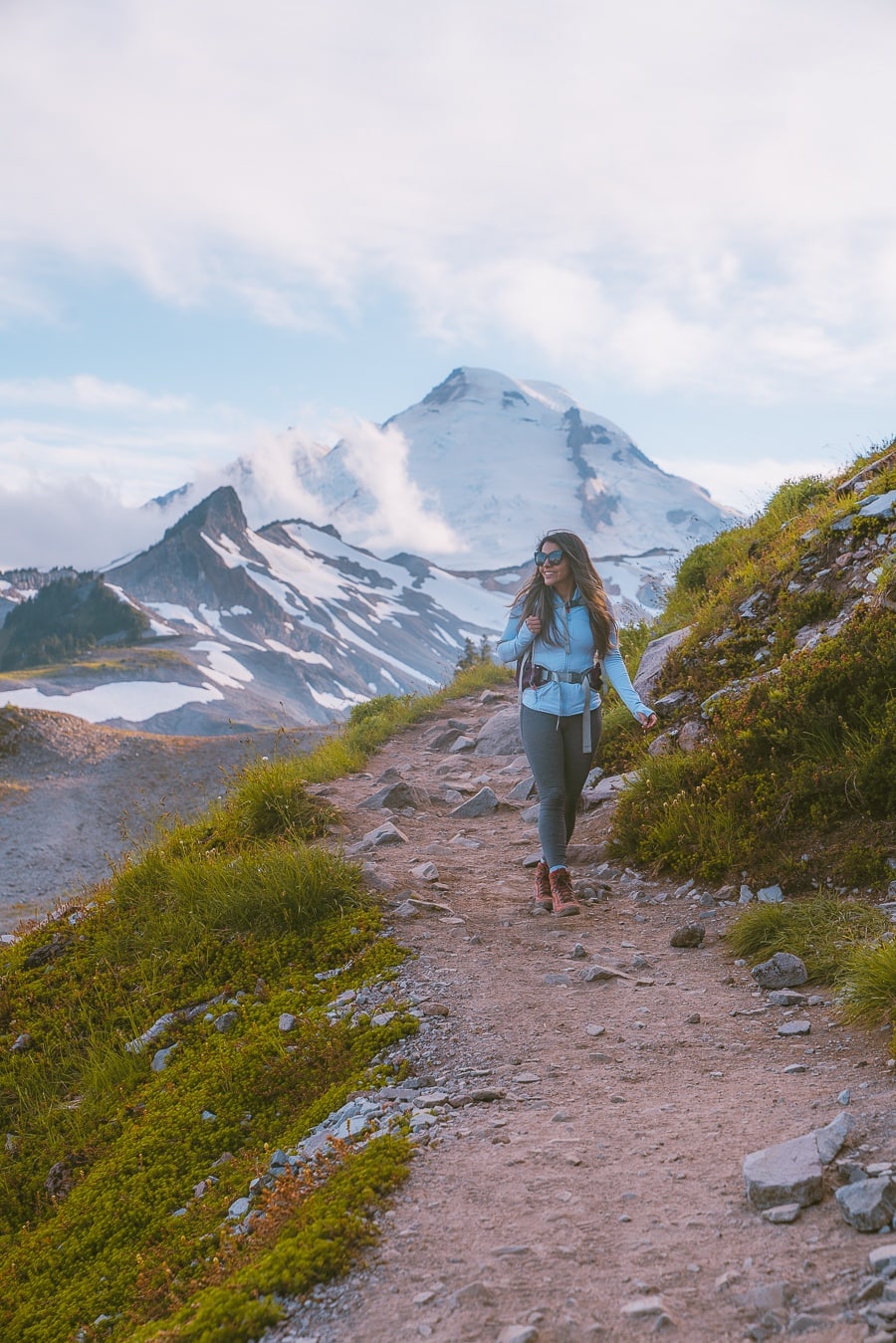 Chain Lakes Loop with view of mount baker