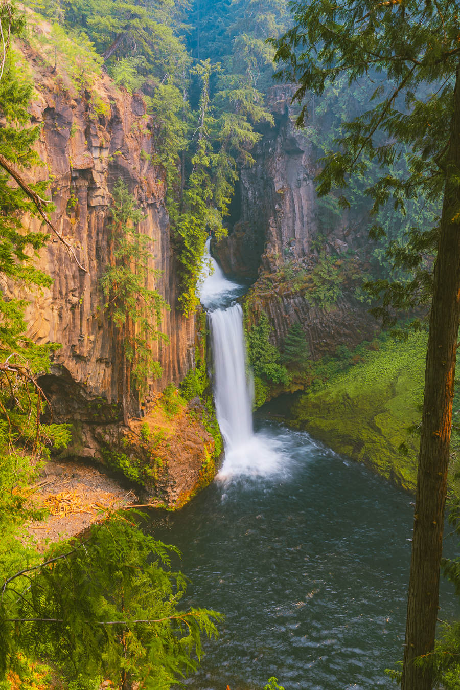 Oregon Waterfalls: Toketee Falls