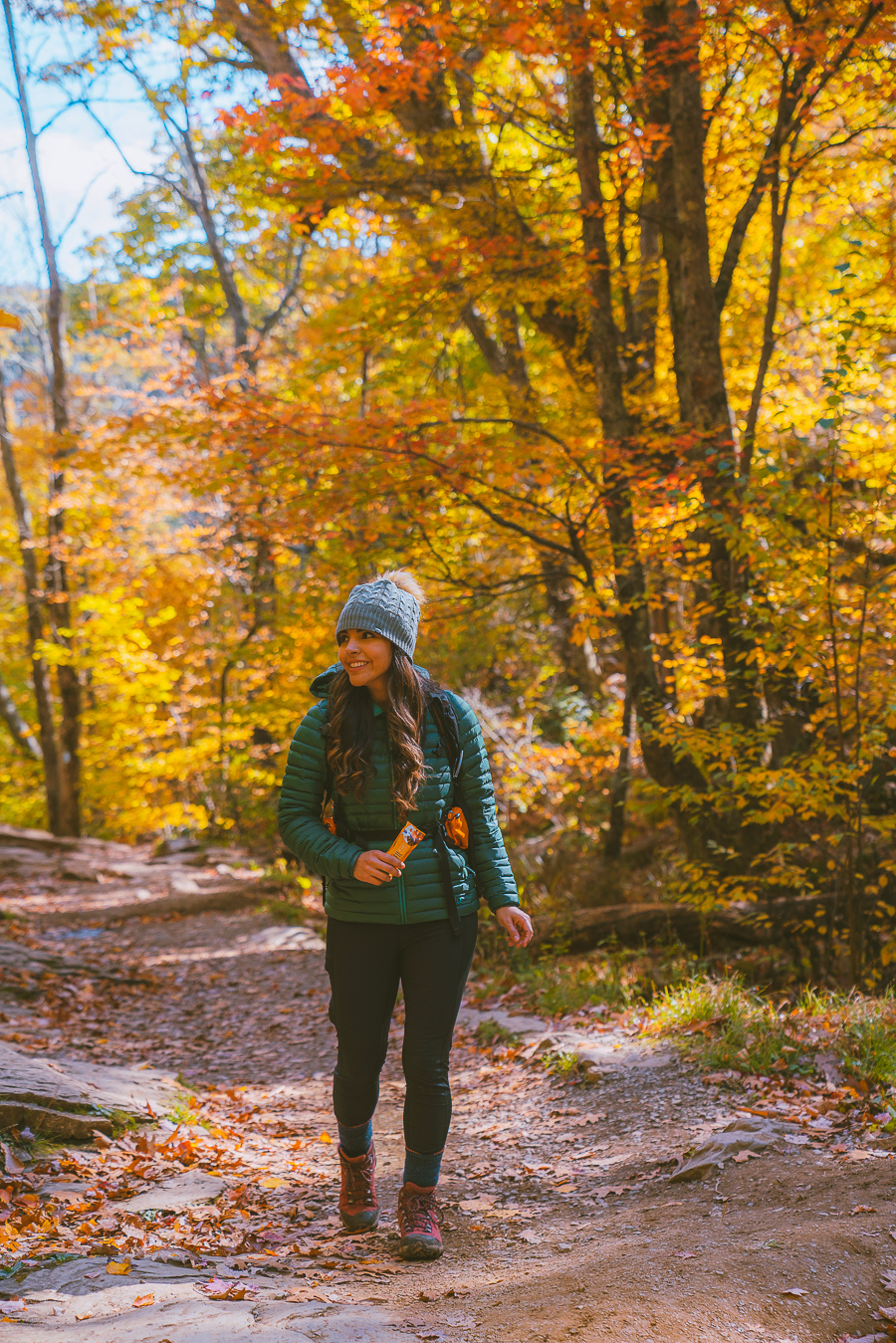 What To Wear: Fall Hiking Outfit, LivvyLand #Adirondackhigh-peaks