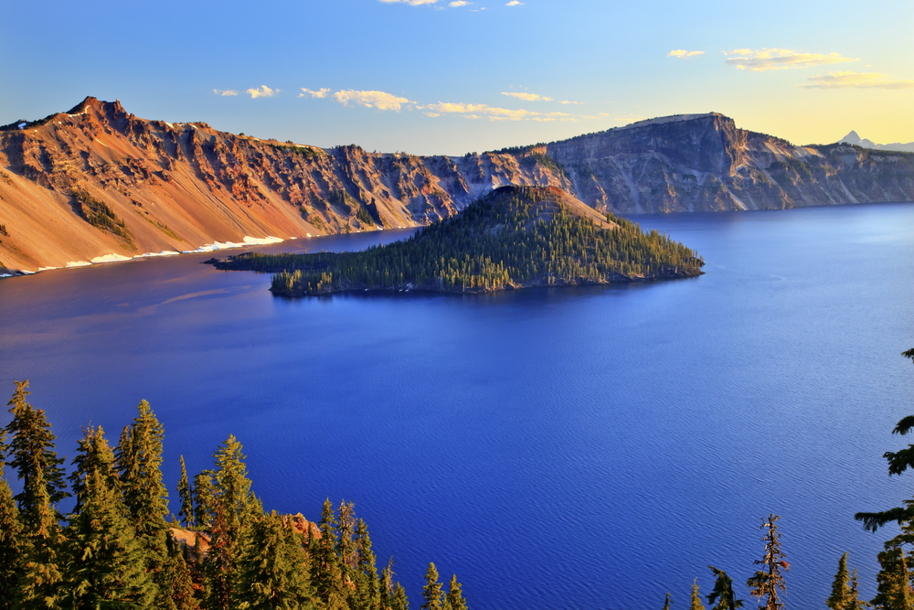 Where to Stay Near Crater Lake