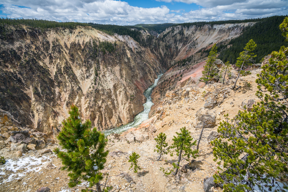 Best Hikes in Yellowstone National Park