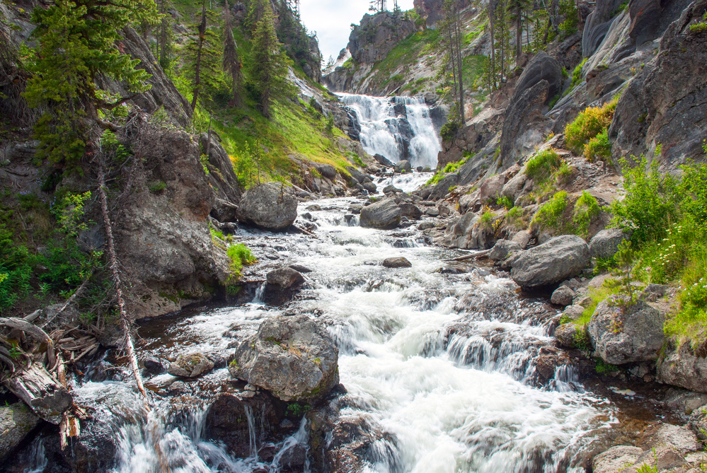 Best Hikes in Yellowstone National Park